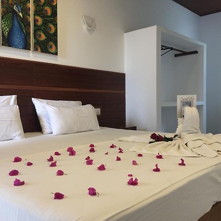 Grand Orchid Residence Kandy Bagian luar foto