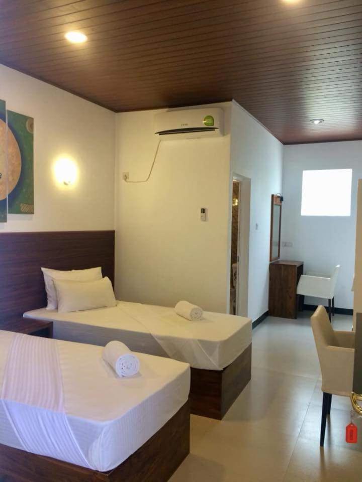 Grand Orchid Residence Kandy Bagian luar foto