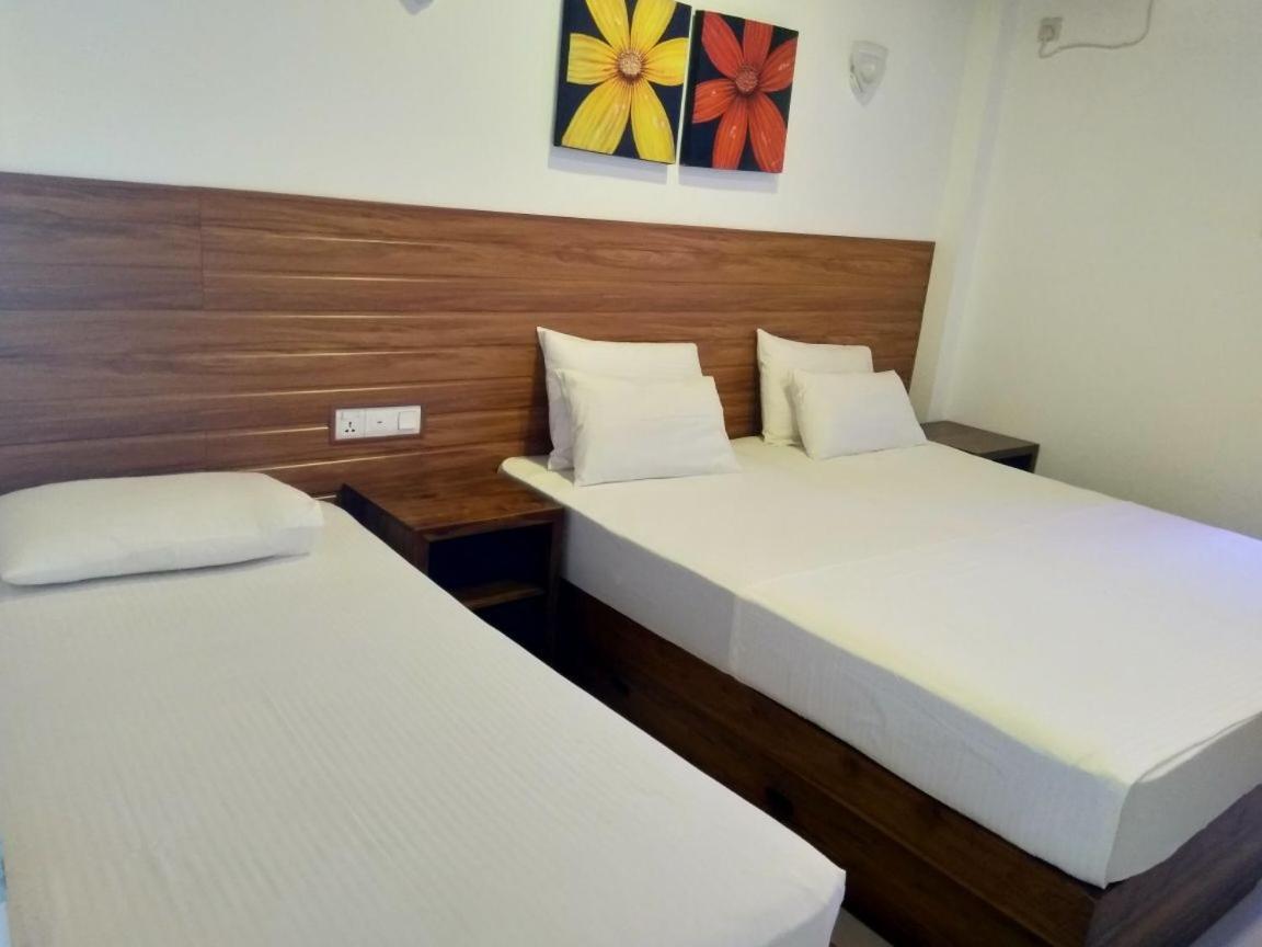 Grand Orchid Residence Kandy Bagian luar foto