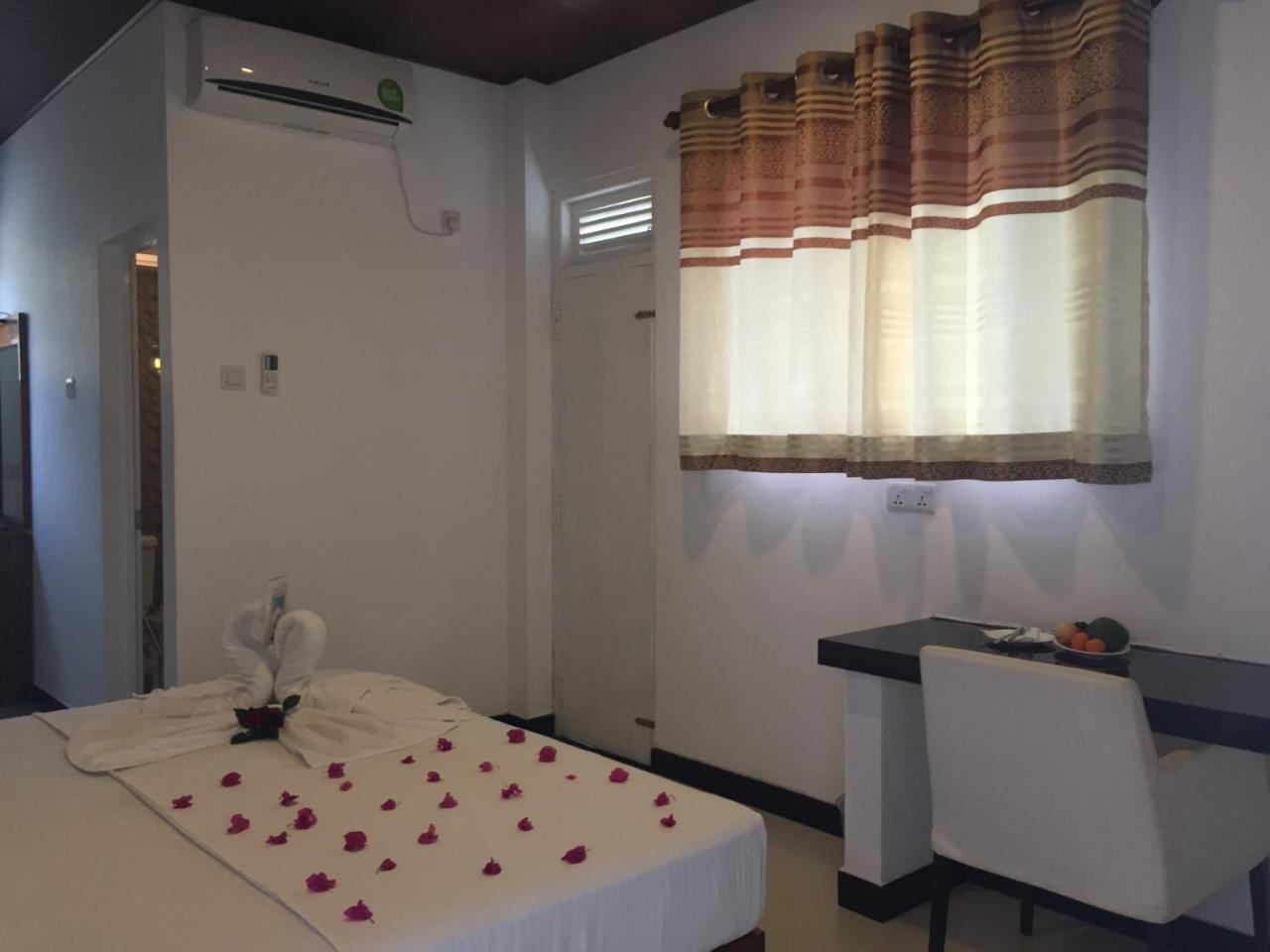 Grand Orchid Residence Kandy Bagian luar foto