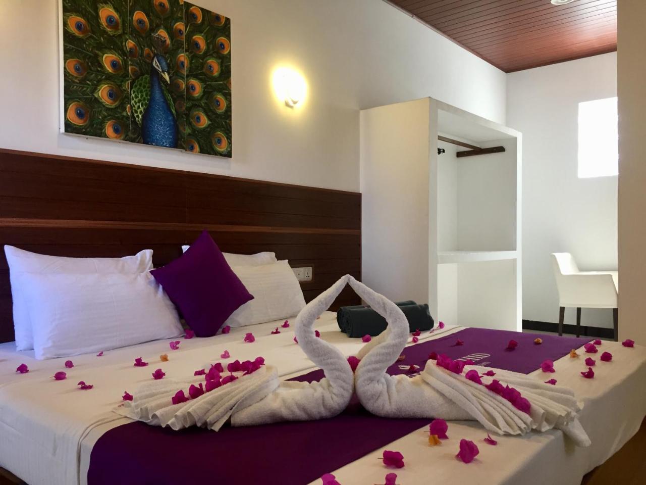 Grand Orchid Residence Kandy Bagian luar foto