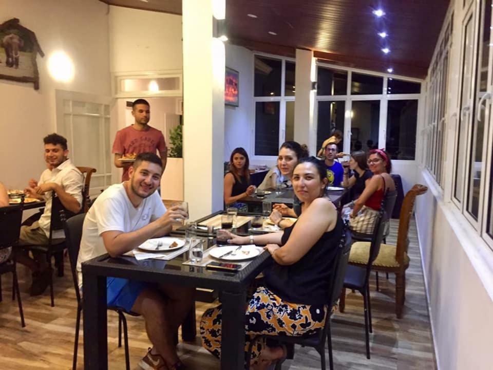 Grand Orchid Residence Kandy Bagian luar foto